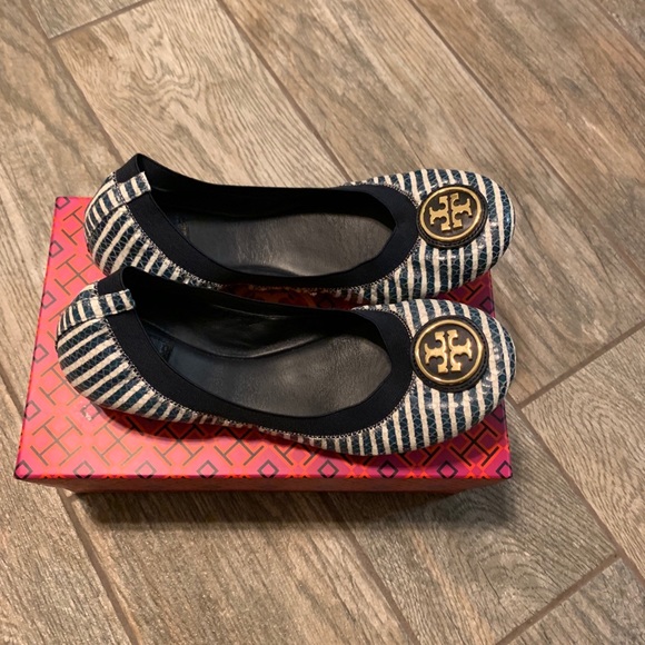 Tory Burch Flats EUC - Picture 2 of 3